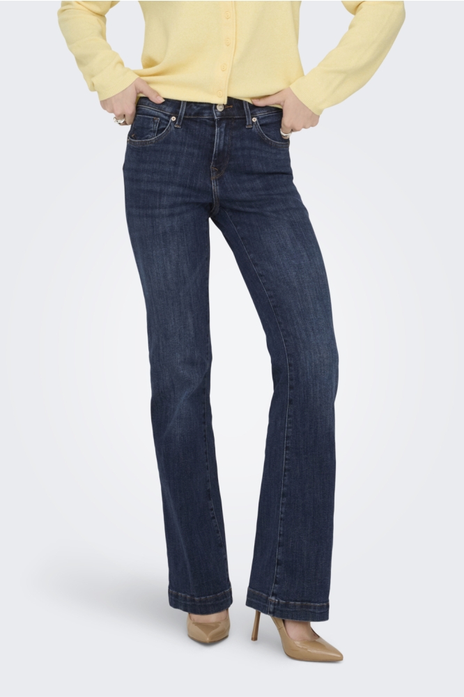 Only blauwe dames jeans | Model vooraanzicht