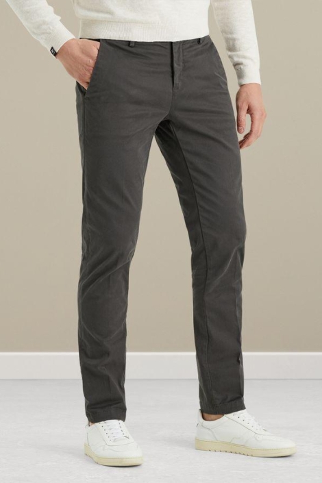 Vanguard grijze heren broek | Model zijaanzicht