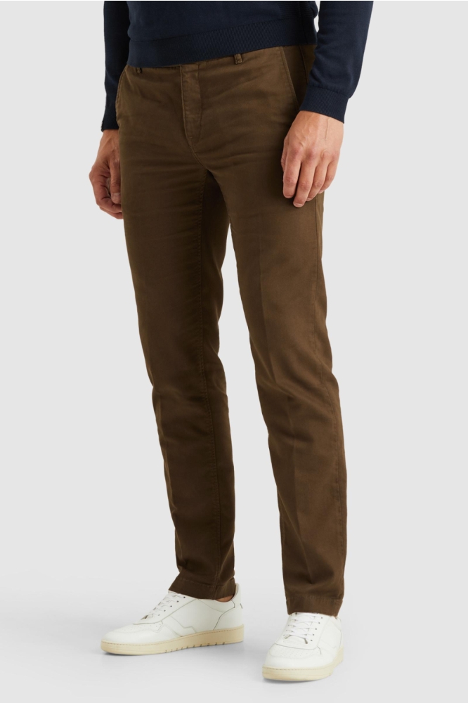 Vanguard bruine heren broek | Model zijaanzicht