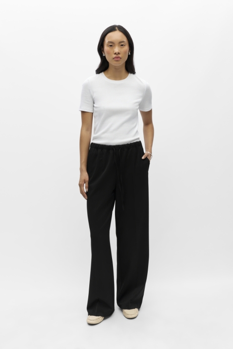 Object zwarte dames broek | Model vooraanzicht