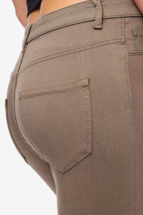 Pieces taupe dames broek | Close up