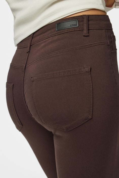 Pieces bruine dames broek | Close up