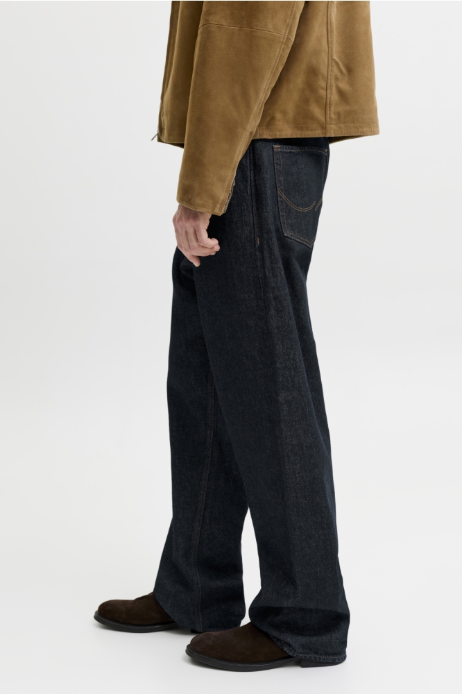 Jack & Jones blauwe heren jeans | Model zijaanzicht