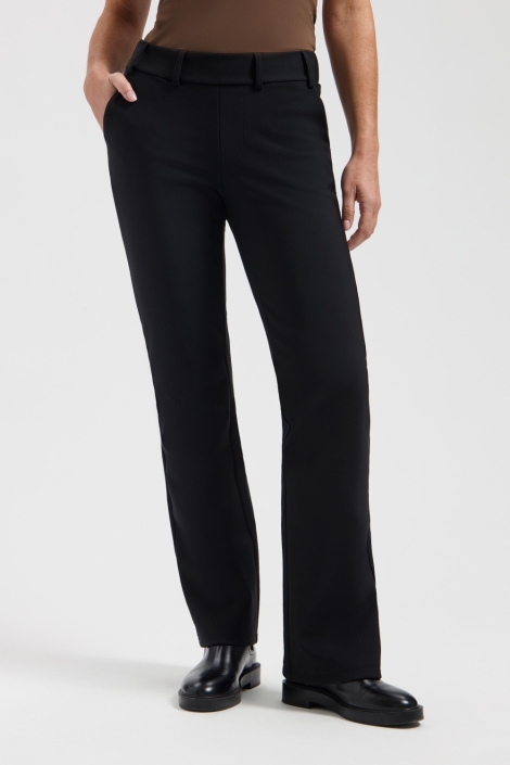 Lady Day zwarte dames broek | Model vooraanzicht