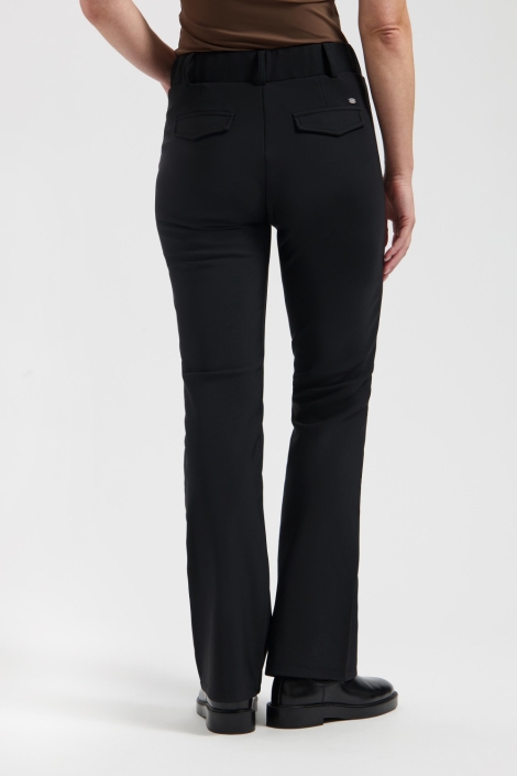 Lady Day zwarte dames broek | Model achteraanzicht