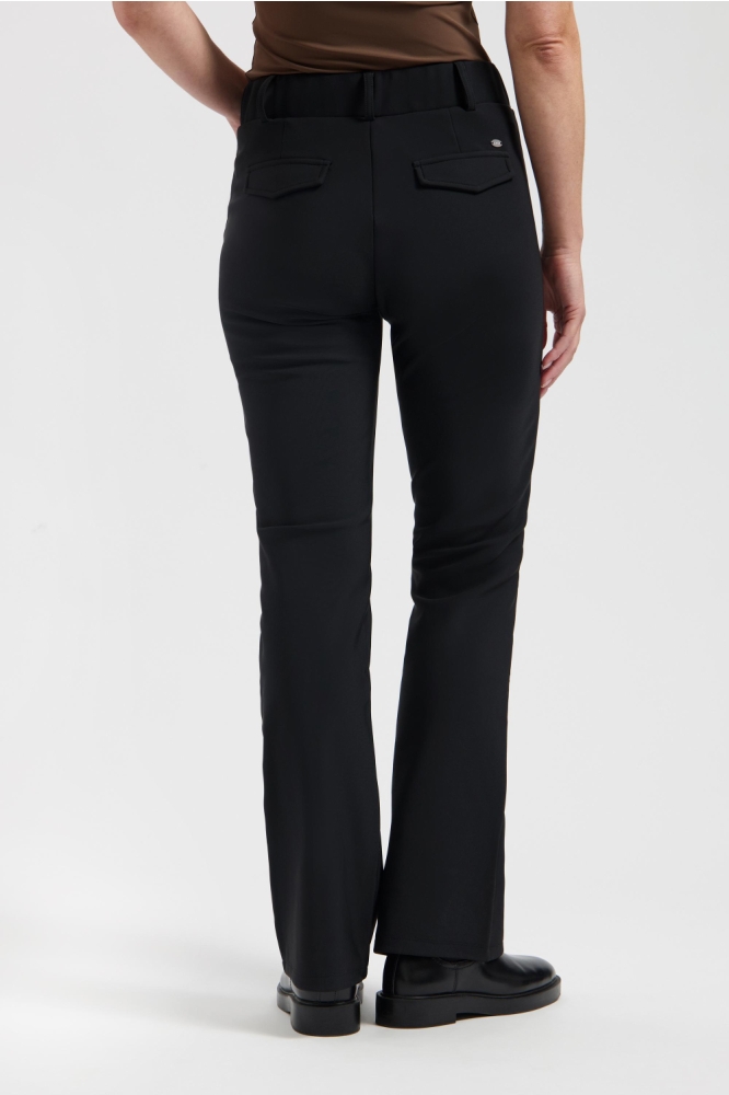 Lady Day zwarte dames broek | Model achteraanzicht