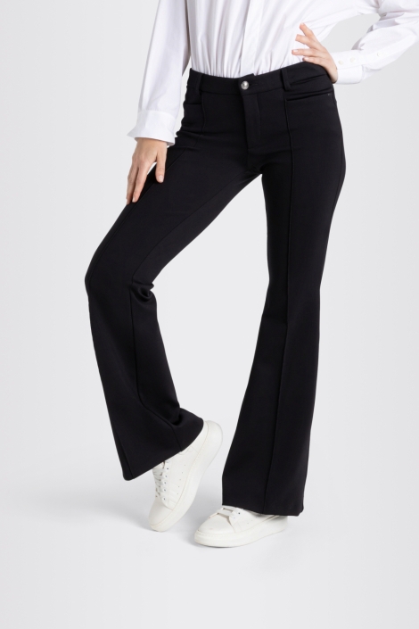 Mac zwarte dames broek | Model vooraanzicht