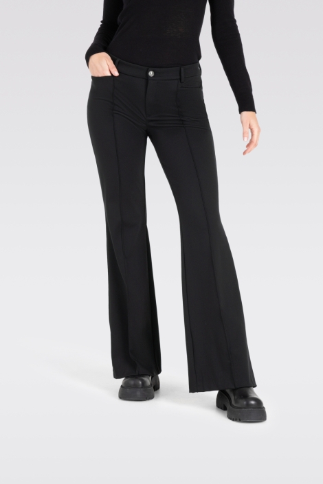 Mac zwarte dames broek | Model vooraanzicht