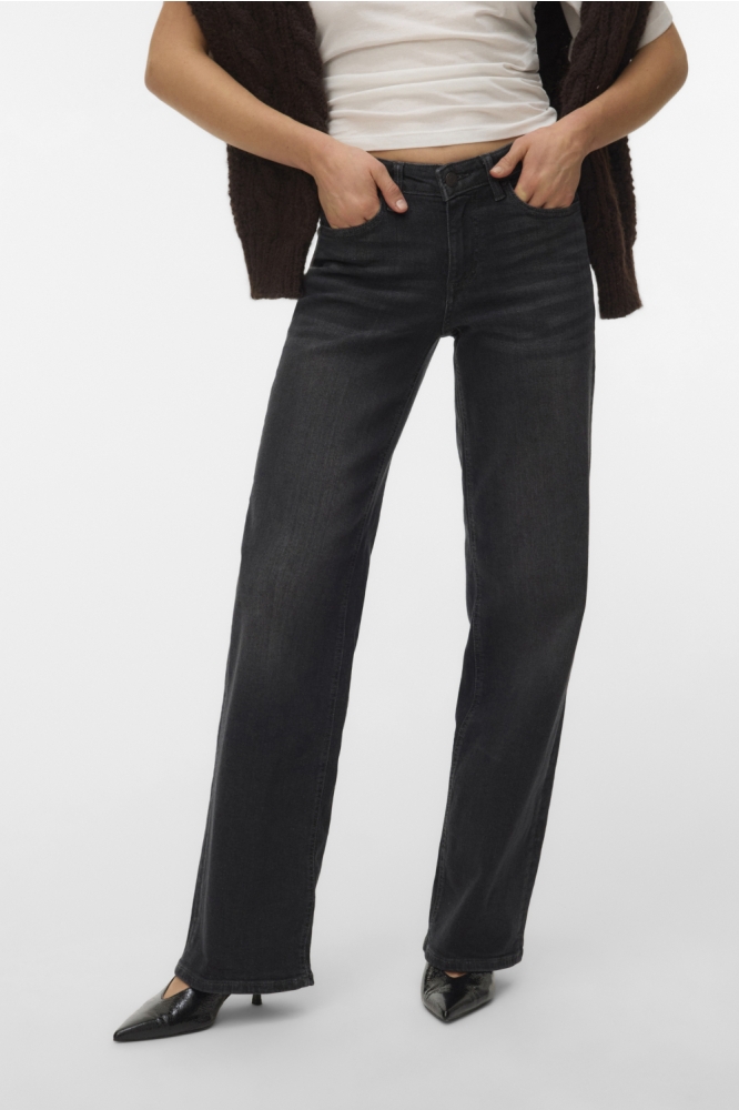Vero Moda grijze dames jeans | Model vooraanzicht