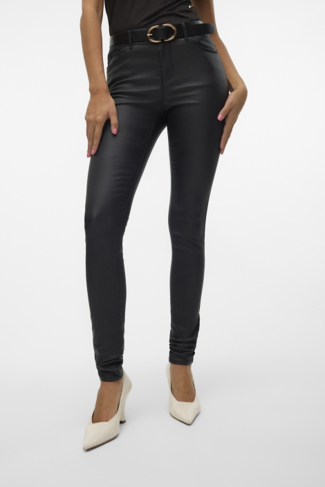 Vero Moda zwarte dames broek | Model vooraanzicht