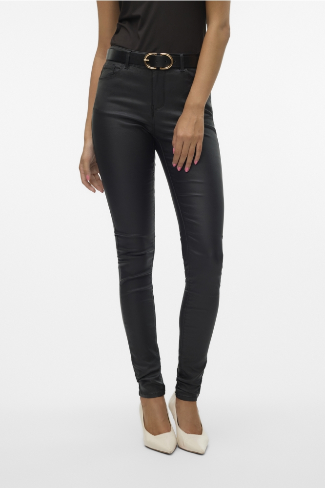 Vero Moda zwarte dames broek | Model vooraanzicht