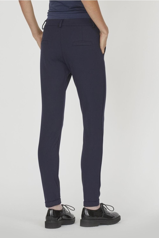 SisterS point blauwe dames broek | Model achteraanzicht