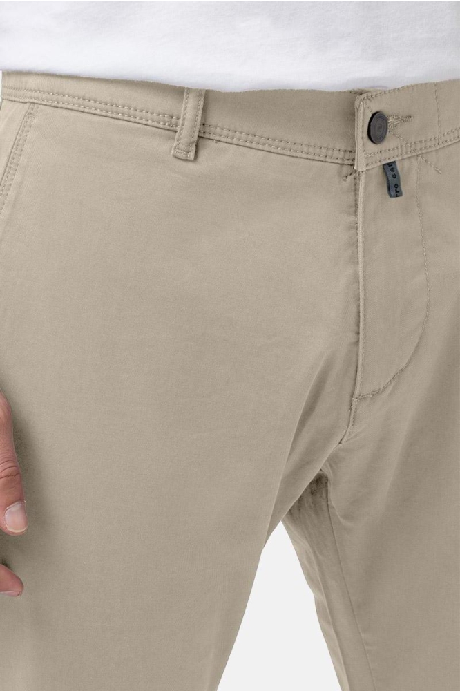 Pierre Cardin beige heren broek | Close up