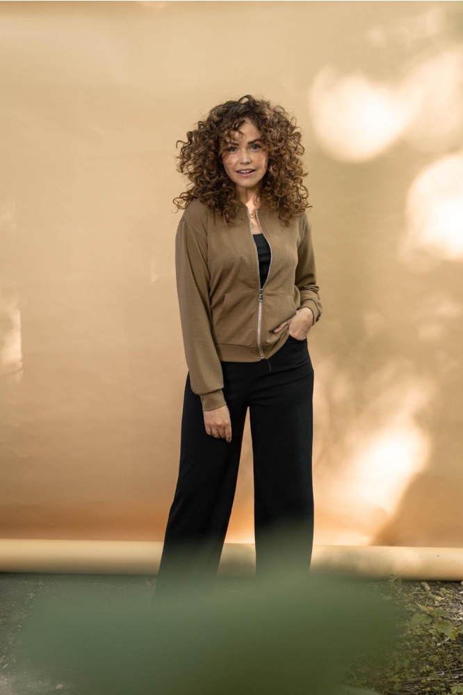 FOS Amsterdam zwarte dames broek | Sfeerbeeld, In situatie