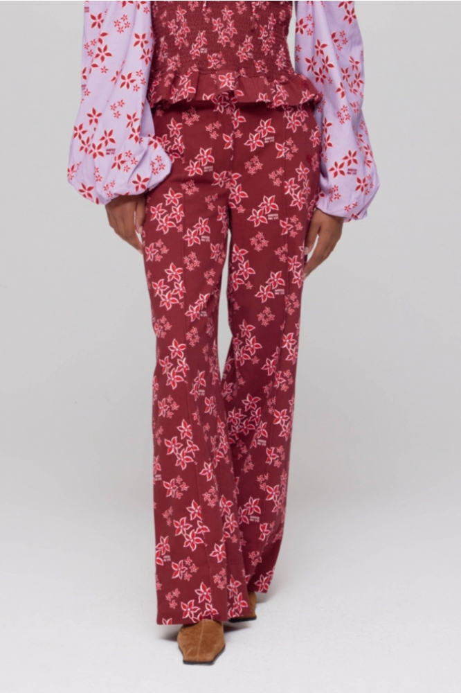 Harper & Yve roze dames broek | Model vooraanzicht