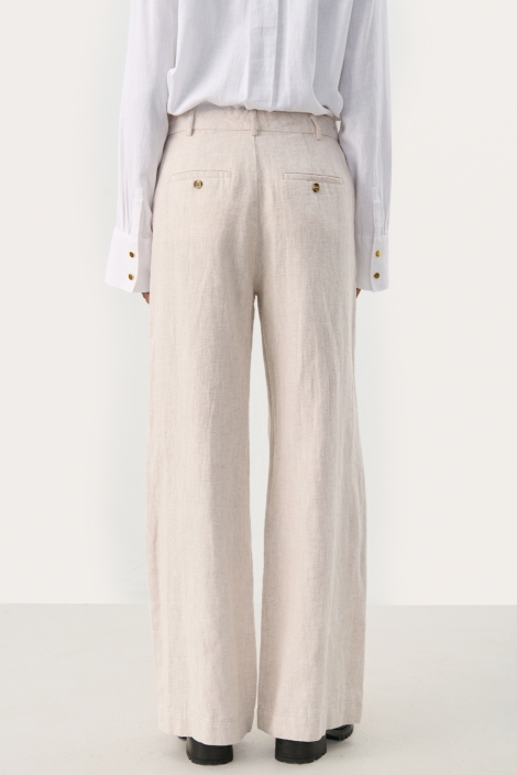 Part Two beige dames broek | Model achteraanzicht