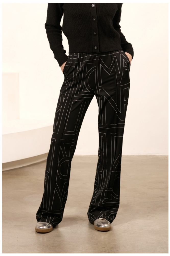 Lofty Manner zwarte dames broek | Model vooraanzicht