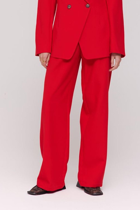 Harper & Yve rode dames broek | Model vooraanzicht