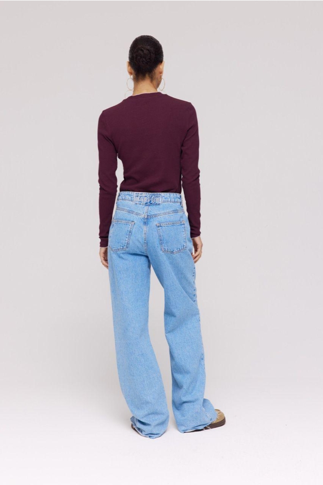 Harper & Yve blauwe dames jeans | Model achteraanzicht