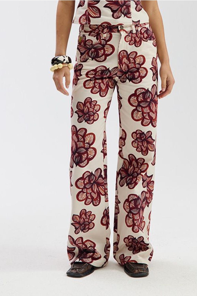 Harper & Yve beige dames jeans | Model vooraanzicht