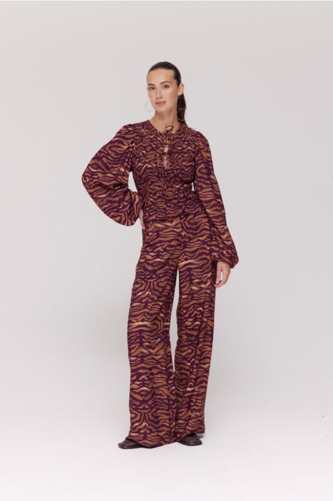 Harper & Yve paarse dames broek | Model