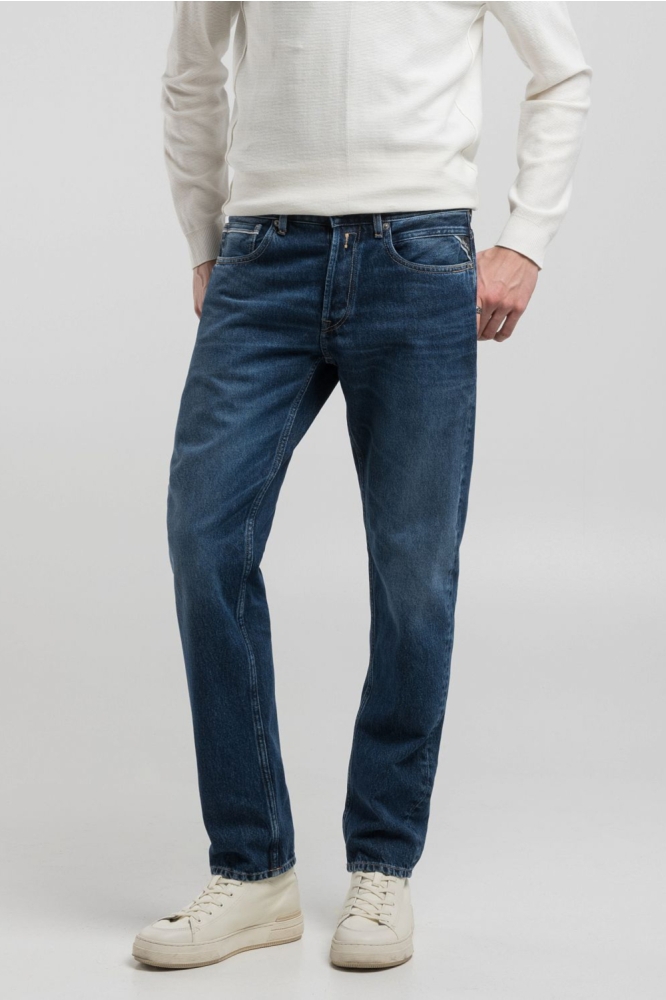 Replay blauwe heren jeans | Model vooraanzicht