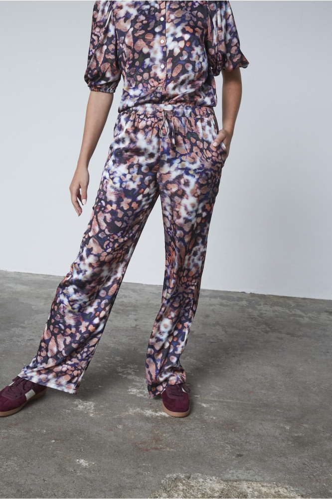 SisterS point multi color dames broek | Model vooraanzicht