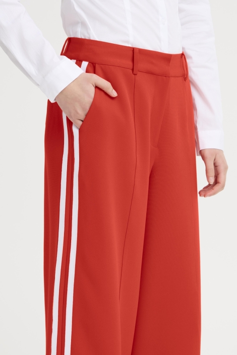 Ichi rode dames broek | Close up