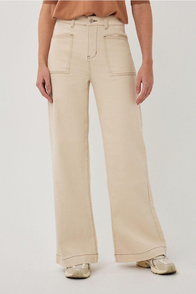 EsQualo beige dames jeans | Model vooraanzicht