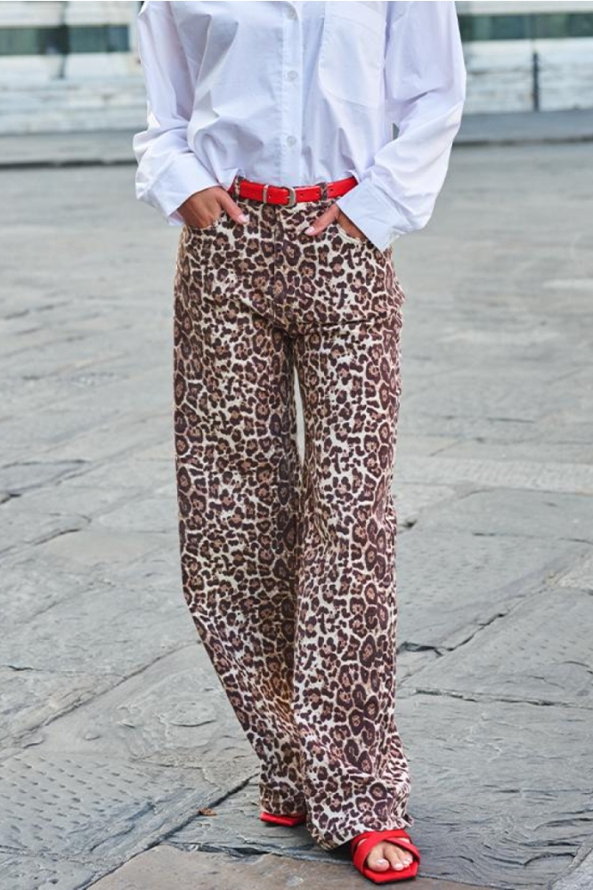 EsQualo camel dames jeans | Sfeerbeeld, In situatie