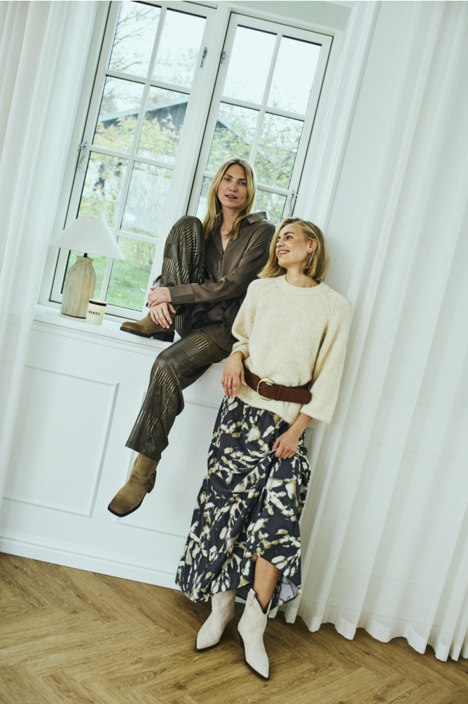 Freequent koperen dames broek | Sfeerbeeld, In situatie