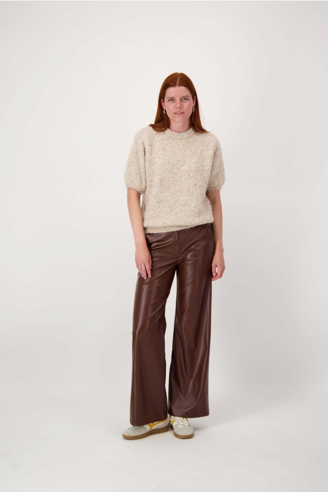 Zusss bruine dames broek | Model