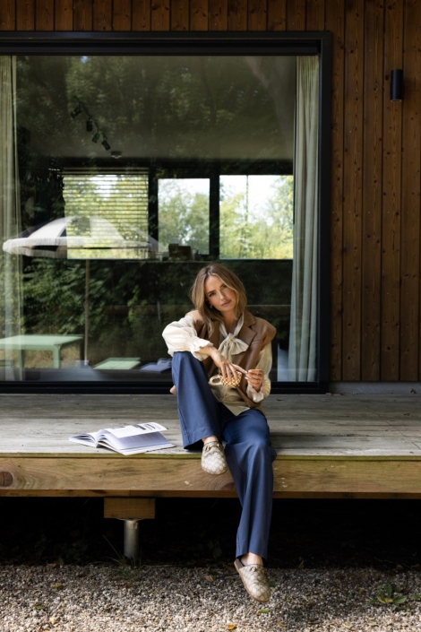 Kimara blauwe dames broek | Model