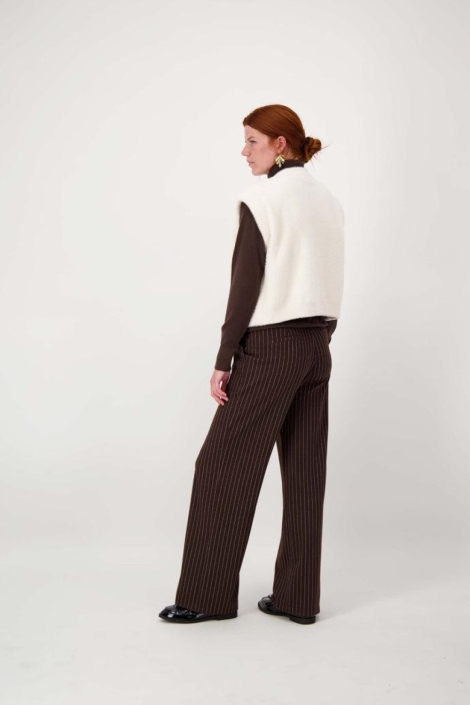 Zusss bruine dames broek | Model