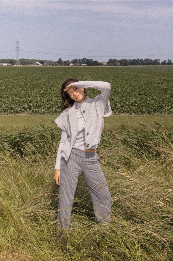 Zusss grijze dames broek | Sfeerbeeld, In situatie