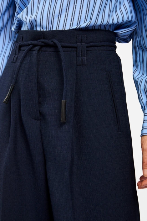 Aaiko blauwe dames broek | Close up