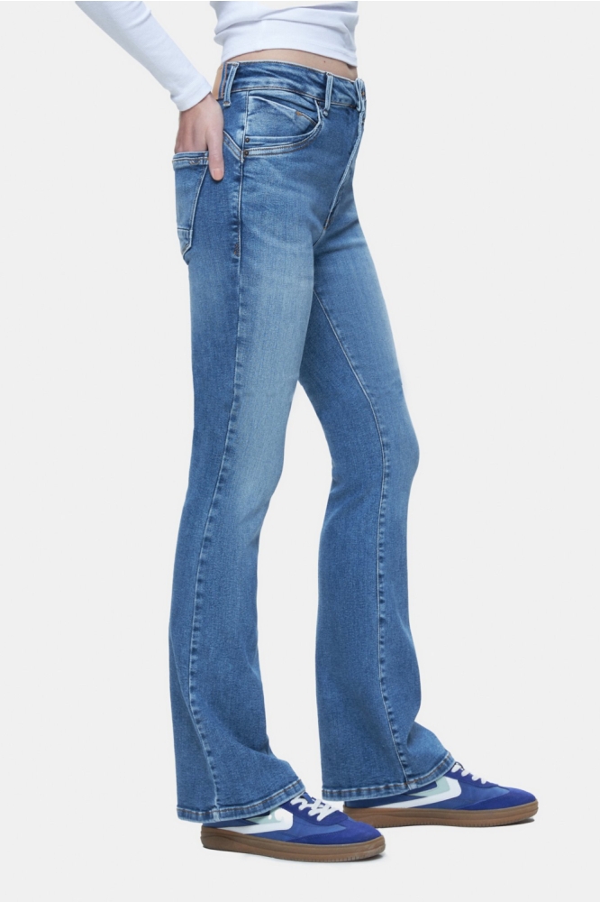 LTB blauwe dames jeans | Model zijaanzicht