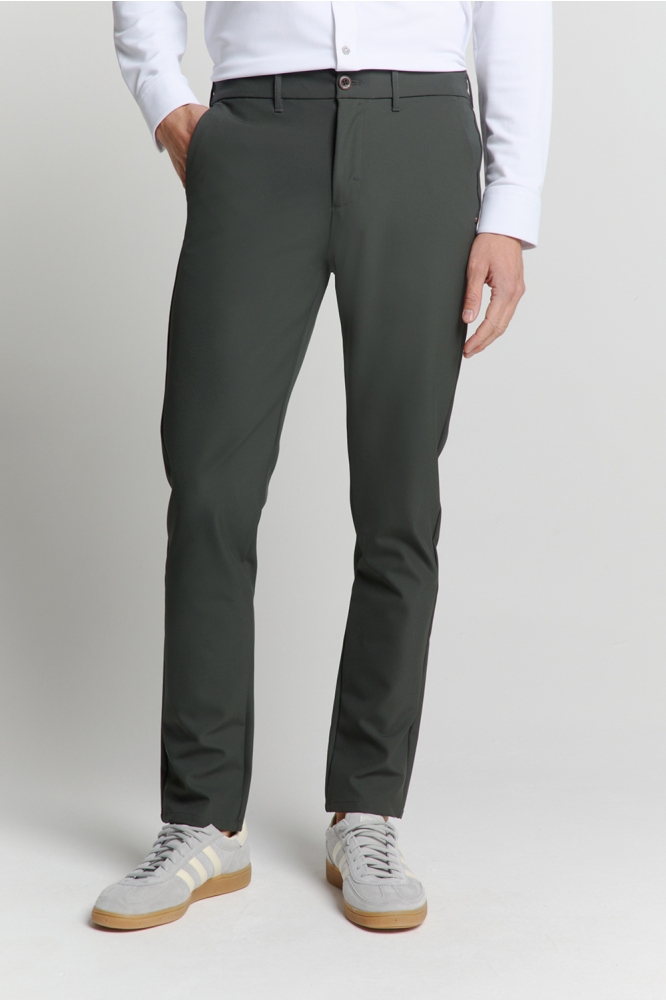 NO-EXCESS groene heren broek | Model vooraanzicht