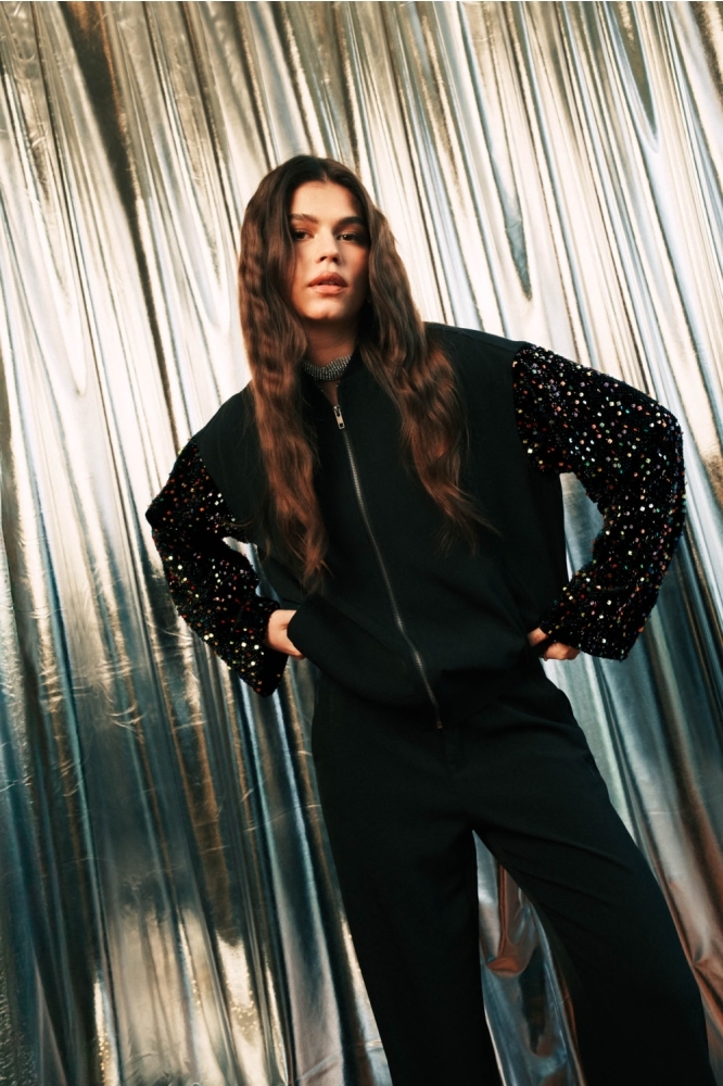 Fluresk zwarte dames broek | Sfeerbeeld, In situatie