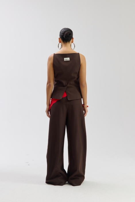 Harper & Yve bruine dames broek | Model