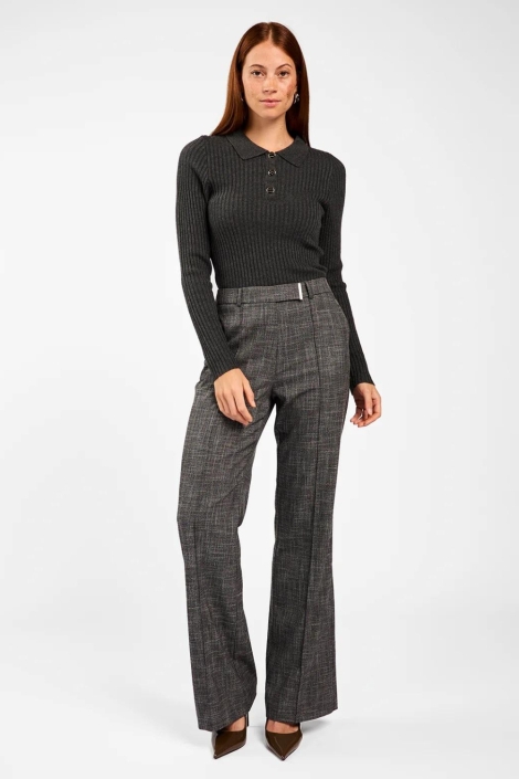 Aaiko zwarte dames broek | Model