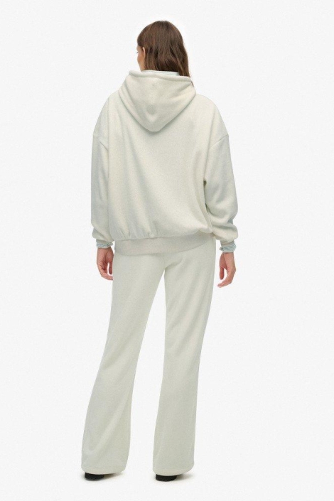 Superdry witte dames broek | Model achteraanzicht