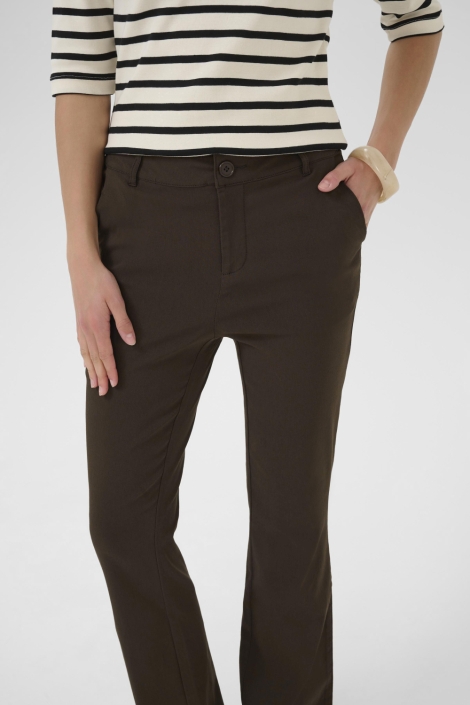 Culture bruine dames broek | Close up
