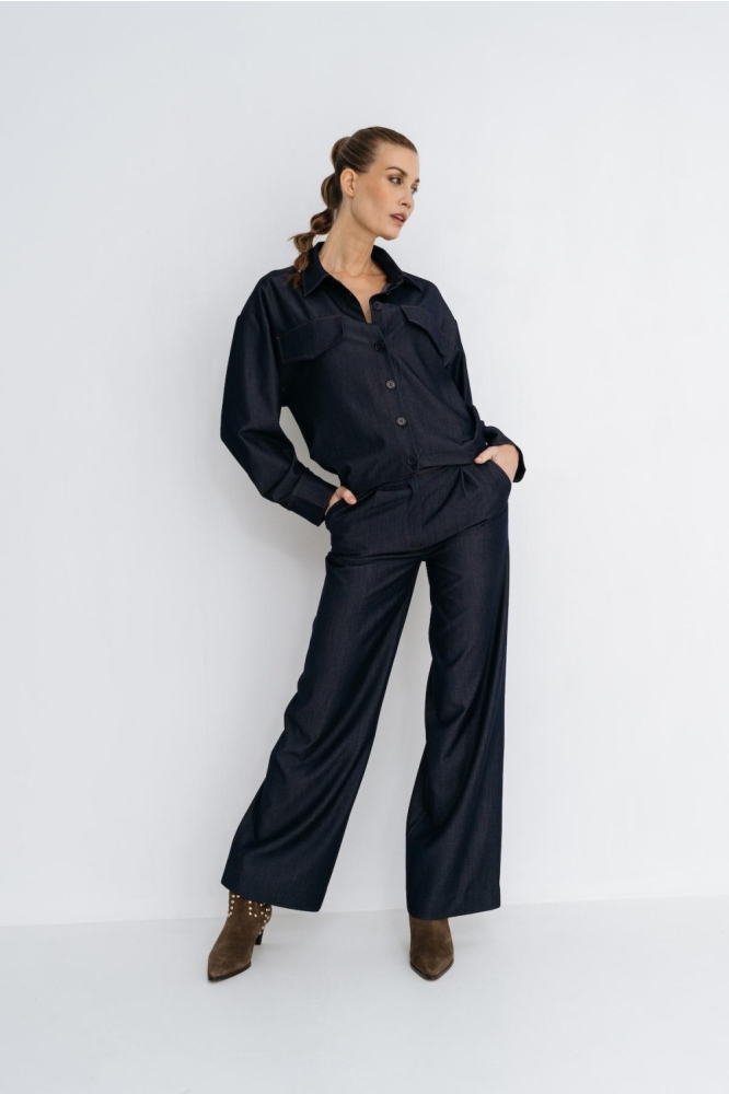 Zizo blauwe dames broek | Model