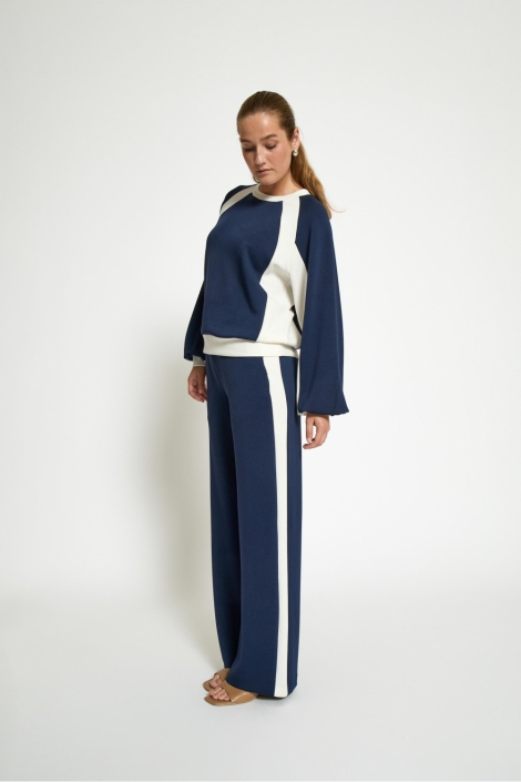 Peppercorn blauwe dames broek | Model