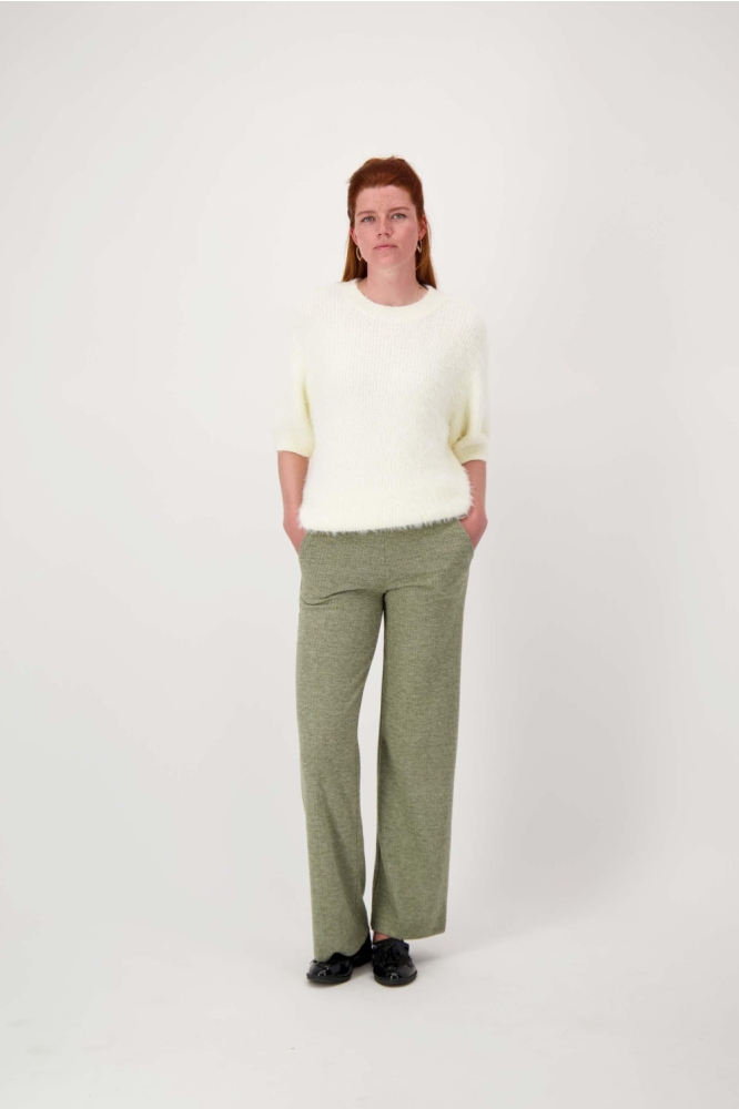 Zusss groene dames broek | Model