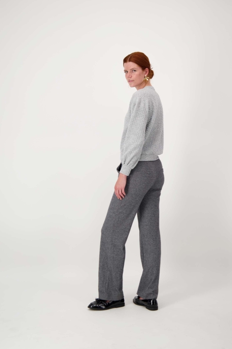 Zusss grijze dames broek | Model zijaanzicht