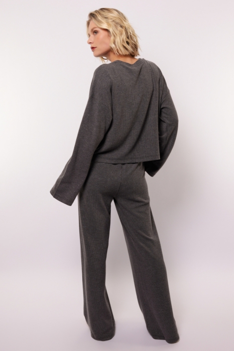 Fluresk grijze dames broek | Model achteraanzicht