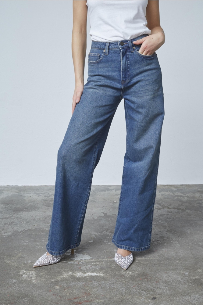 SisterS point blauwe dames jeans | Model vooraanzicht