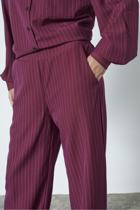 SisterS point bordeaux dames broek | Close up